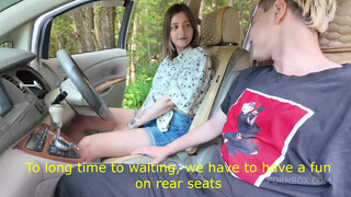 Русская брюнетка Funky Town и ее друг Митя застряли в лесу и трахнулись в анал в машине